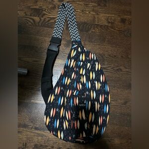 Amber sling shoulder bag